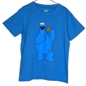Uniqlo | Shirts \u0026 Tops | Uniqlo X Kaws 